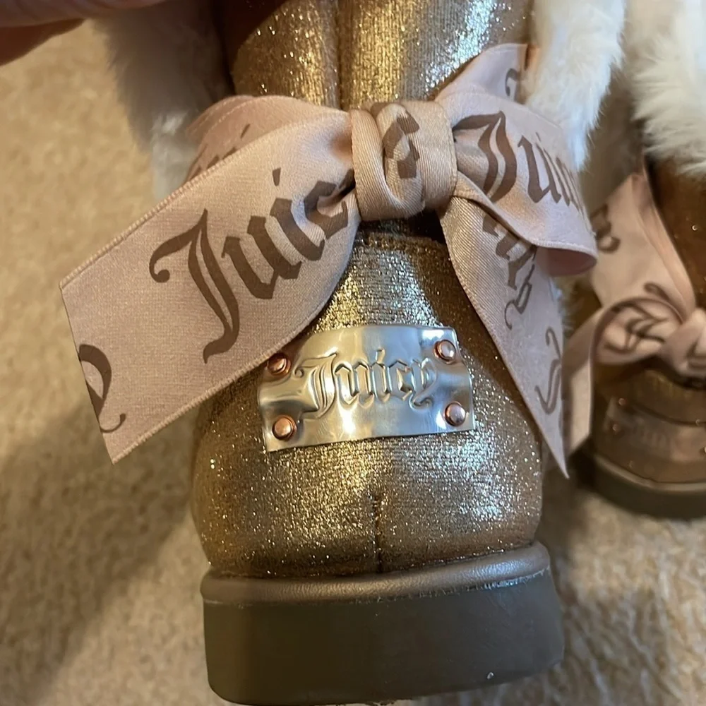 Girls Juicy Couture Toddler Boots With Bling and Faux Fur with Bow